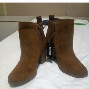 NWT Express Women's Tan Ankle Booties